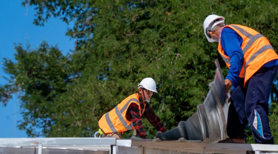 Professional gutter cleaning in Beltsville, MD